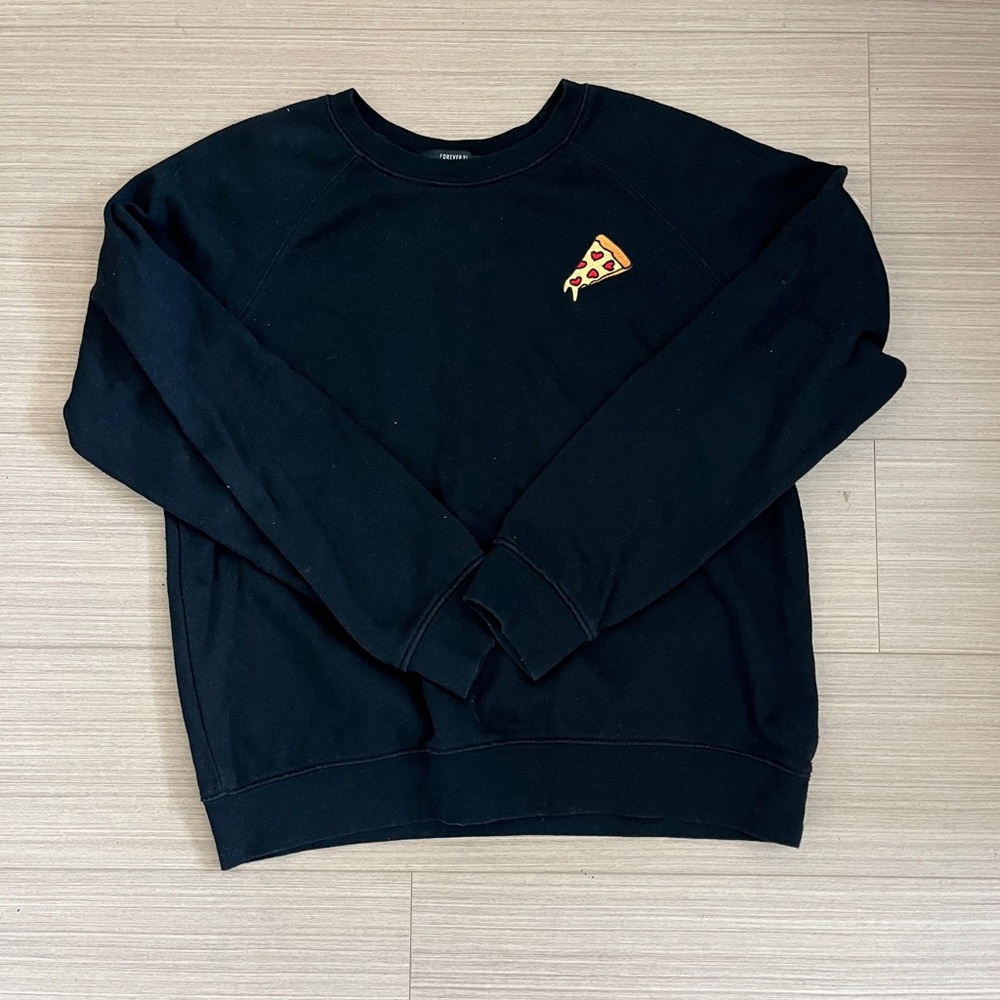 FOREVER 21 PIZZA CREWNECK